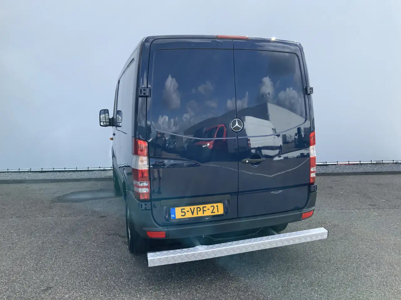 Mercedes-Benz Sprinter 210 2.2 CDI 325 L1H1 Airco Cruise 3 Zits Opstap Ba - Furgon: slika 2 Mercedes-Benz Sprinter 210 2.2 CDI 325 L1H1 Airco Cruise 3 Zits Opstap Ba - Furgon: slika 2