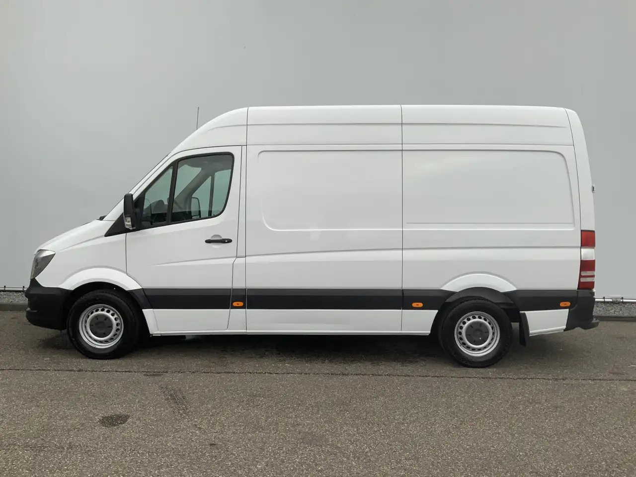 Mercedes-Benz Sprinter 313 2.2 CDI 366 L2H2 Airco 3 Zits Opstap extra Slo - Furgon: slika 3 Mercedes-Benz Sprinter 313 2.2 CDI 366 L2H2 Airco 3 Zits Opstap extra Slo - Furgon: slika 3