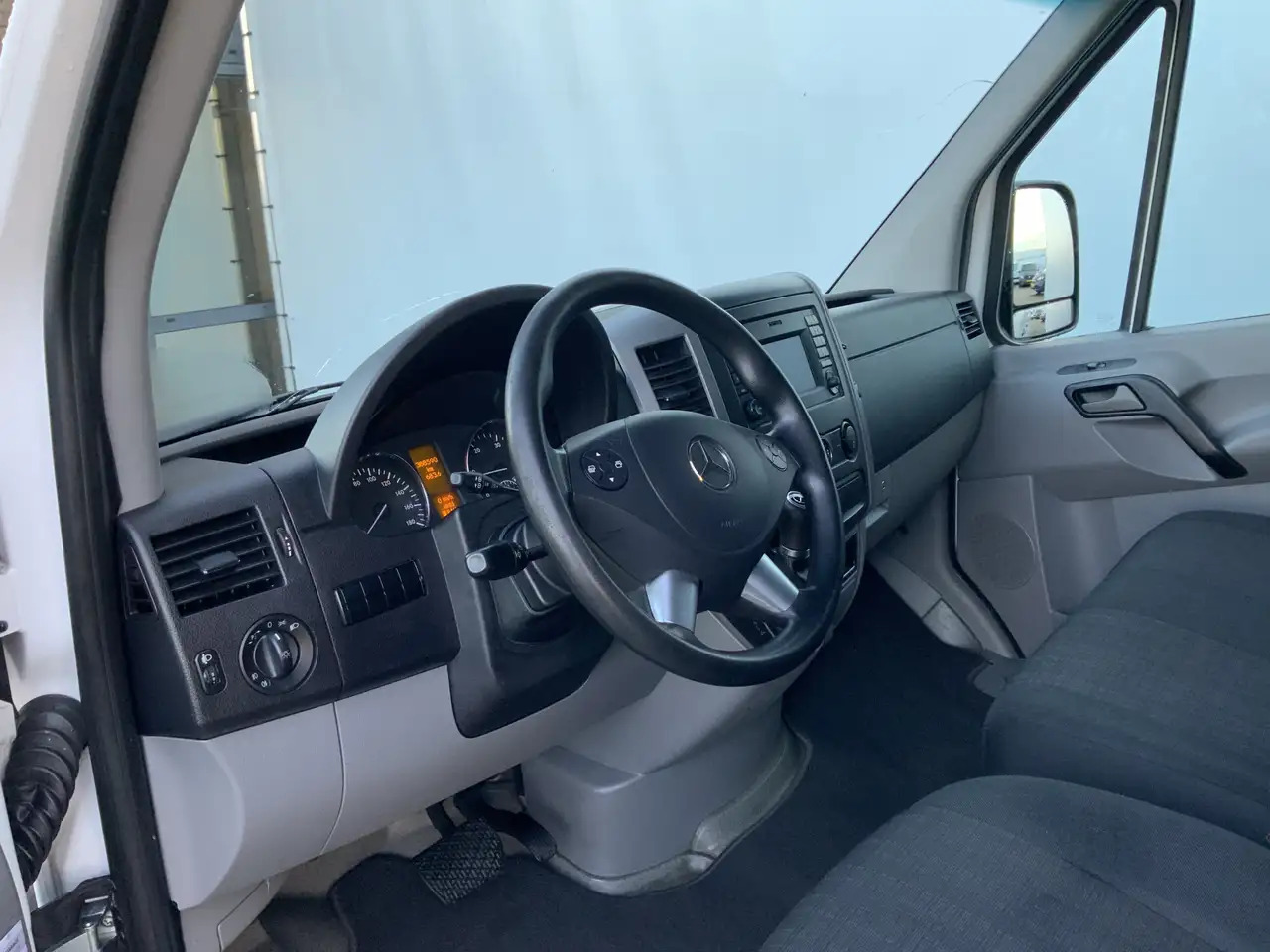 Mercedes-Benz Sprinter 313 CDI 366 Autom.navi. Cruise Airco 3 Zits Trekha - Furgon: slika 5 Mercedes-Benz Sprinter 313 CDI 366 Autom.navi. Cruise Airco 3 Zits Trekha - Furgon: slika 5