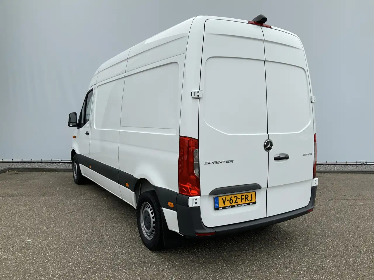Mercedes-Benz Sprinter 314 2.2 CDI L2H2 Airco Camera Navi 3 Zits MBUX Sch - Furgon: slika 2 Mercedes-Benz Sprinter 314 2.2 CDI L2H2 Airco Camera Navi 3 Zits MBUX Sch - Furgon: slika 2