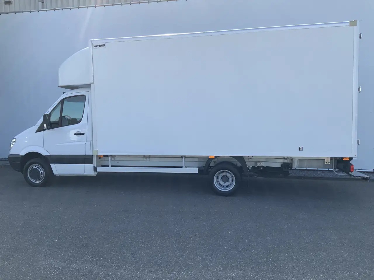 Mercedes-Benz Sprinter 515 2.2 CDI 432 Meubelbak 5,10 MTR.&Deuren Airco 3 - Dostavno vozilo sa zatvorenim sandukom: slika 3 Mercedes-Benz Sprinter 515 2.2 CDI 432 Meubelbak 5,10 MTR.&Deuren Airco 3 - Dostavno vozilo sa zatvorenim sandukom: slika 3