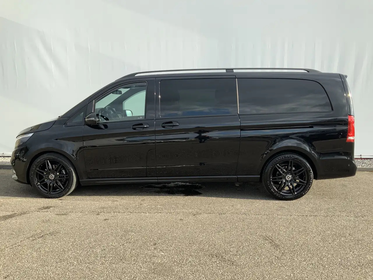 Mercedes-Benz V 300 300d Extra Lang Dub Cab Autom. Avantgarde Edition - Dostavno vozilo sa duplom kabinom: slika 5 Mercedes-Benz V 300 300d Extra Lang Dub Cab Autom. Avantgarde Edition - Dostavno vozilo sa duplom kabinom: slika 5