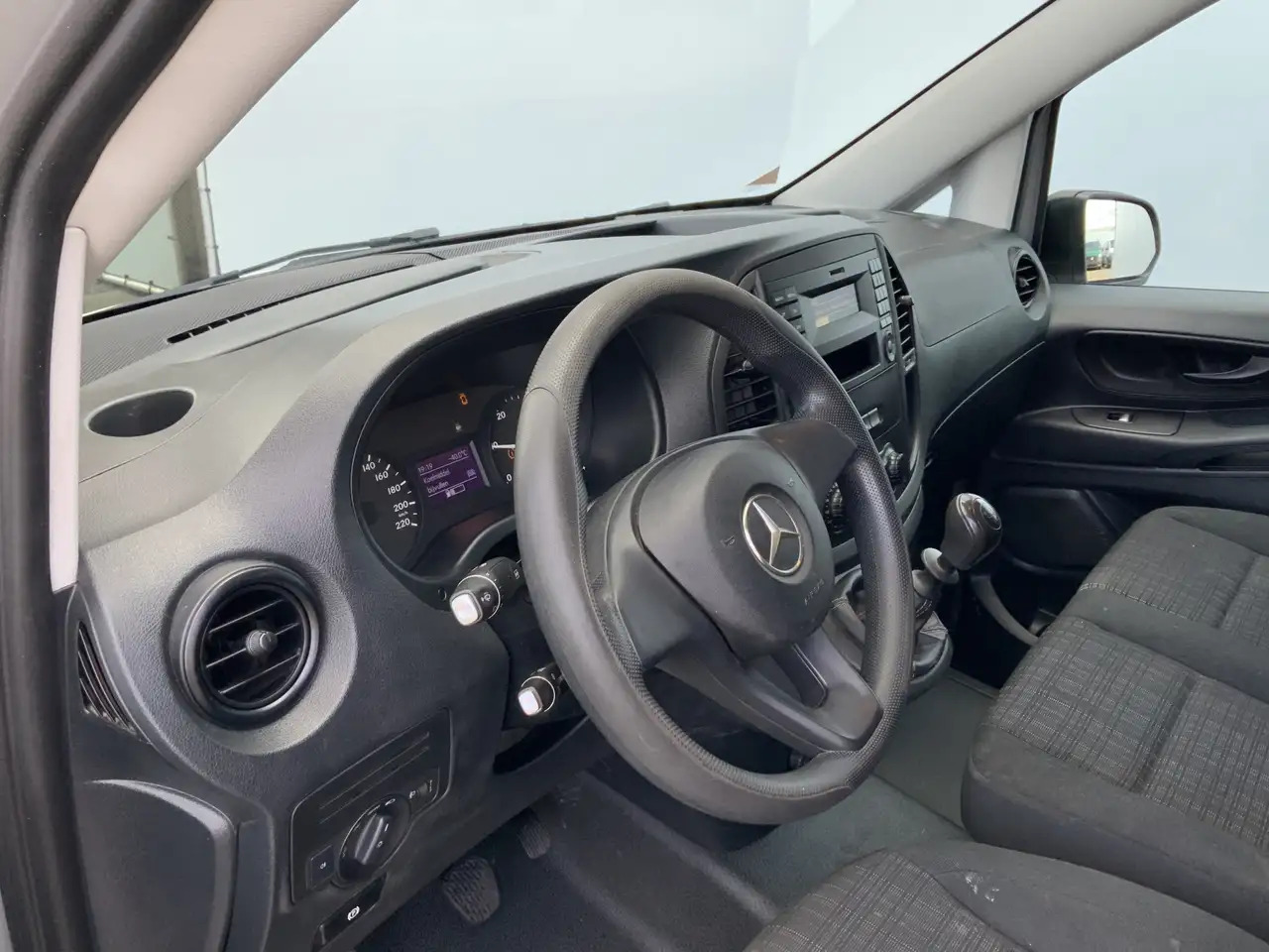 Mercedes-Benz Vito 109 CDI Functional Lang Airco Cruise 3 Zits Trekha - Mali kombi: slika 5 Mercedes-Benz Vito 109 CDI Functional Lang Airco Cruise 3 Zits Trekha - Mali kombi: slika 5