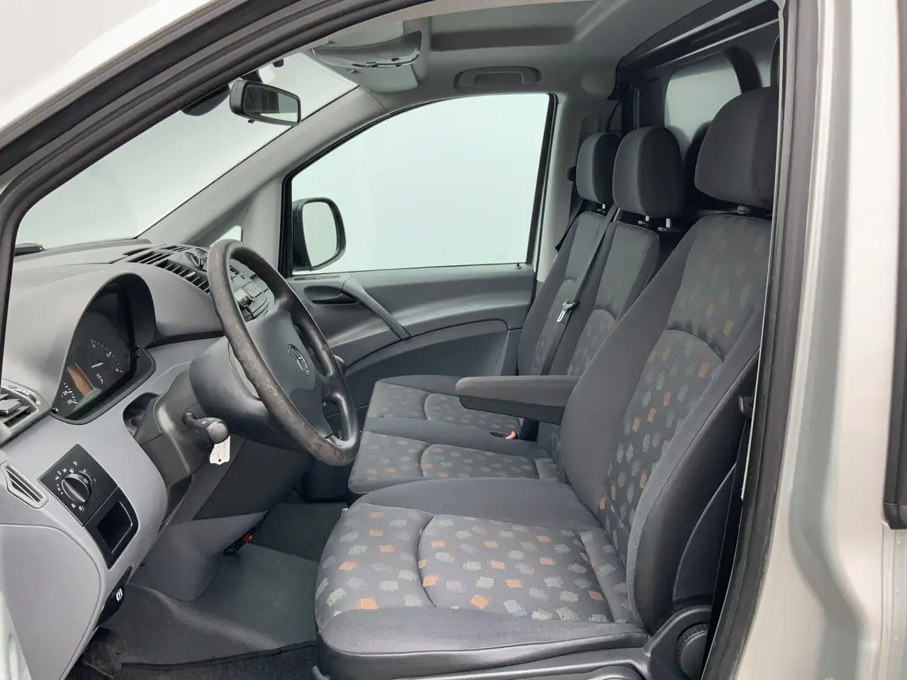Mercedes-Benz Vito 111 CDI 320 Lang HD Amigo Koel Vries Werkt 100% 3 - Dostavno vozilo hladnjača: slika 5 Mercedes-Benz Vito 111 CDI 320 Lang HD Amigo Koel Vries Werkt 100% 3 - Dostavno vozilo hladnjača: slika 5