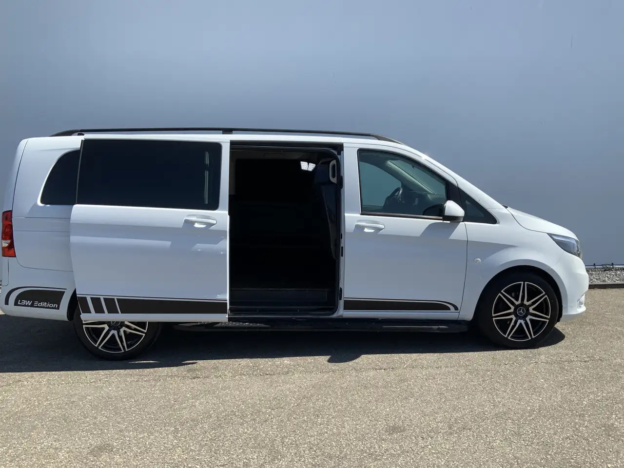 Furgon Mercedes-Benz Vito Tourer XL 114 CDI Autom. Airco Cruise Camera Alu V: slika 18 Furgon Mercedes-Benz Vito Tourer XL 114 CDI Autom. Airco Cruise Camera Alu V: slika 18