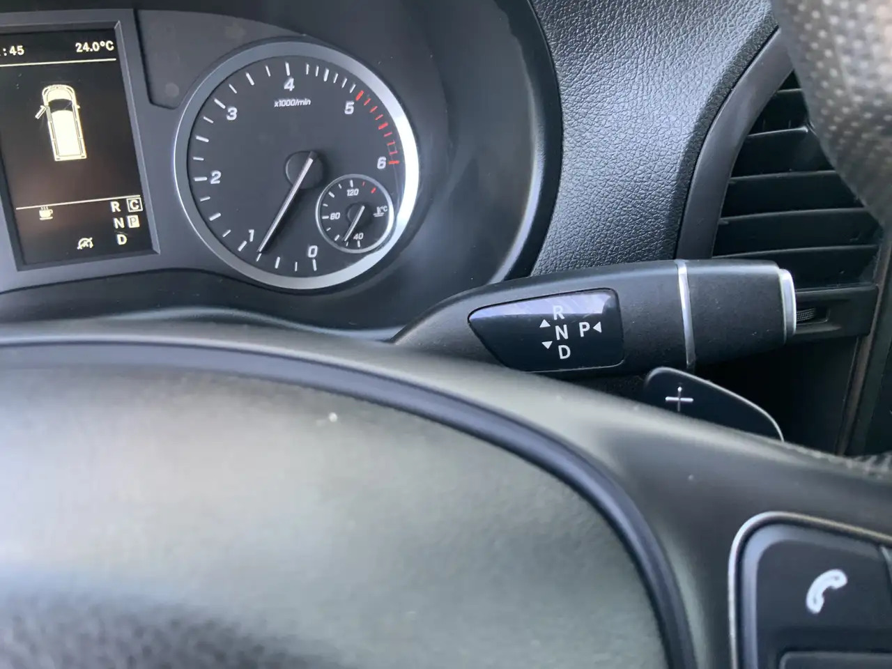 Furgon Mercedes-Benz Vito Tourer XL 114 CDI Autom. Airco Cruise Camera Alu V: slika 10 Furgon Mercedes-Benz Vito Tourer XL 114 CDI Autom. Airco Cruise Camera Alu V: slika 10