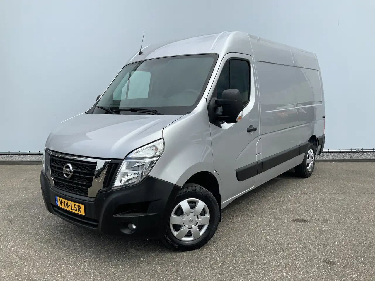 Nissan Interstar 2.3 dCi L2H2 Acenta Airco Cruise 3 Zits Camera Nav - Furgon: slika 1 Nissan Interstar 2.3 dCi L2H2 Acenta Airco Cruise 3 Zits Camera Nav - Furgon: slika 1
