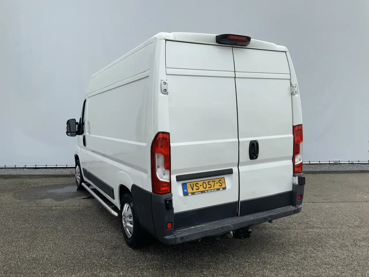 Peugeot Boxer 330 2.2 HDI L2H2 Première Airco Cruise Camera side - Furgon: slika 3 Peugeot Boxer 330 2.2 HDI L2H2 Première Airco Cruise Camera side - Furgon: slika 3