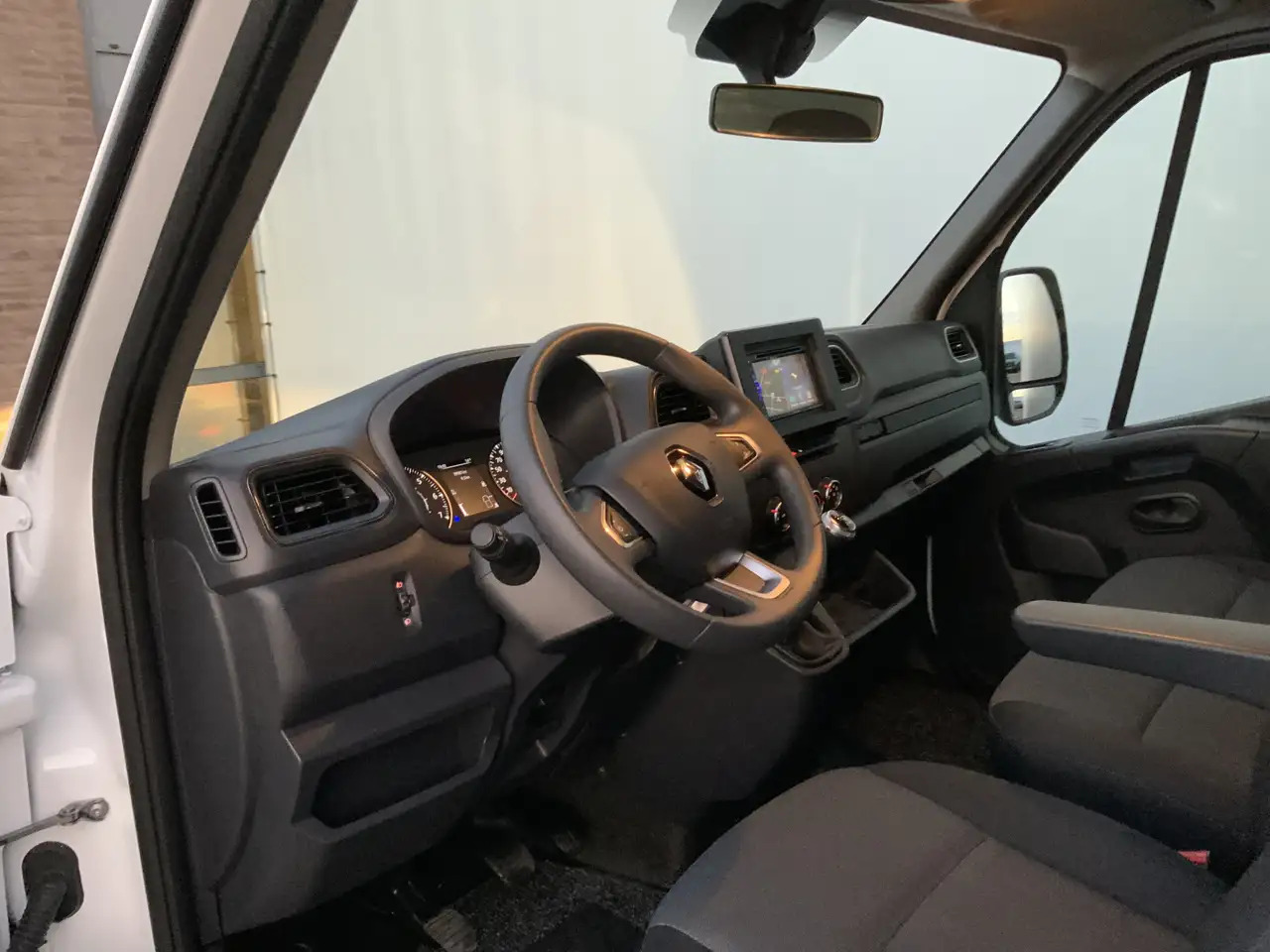 Dostavno vozilo sa zatvorenim sandukom Renault Master T35 2.3 dCi 145 L3 Meubelbak&Klep Zijdeur Airco Cr: slika 10