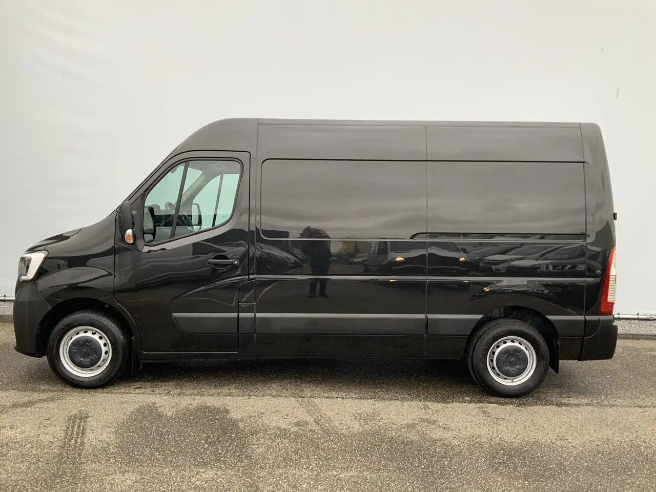Renault Master T35 2.3 dCi 150 L2H2 Airco Cruise Camera 3 Zits Na - Furgon: slika 3 Renault Master T35 2.3 dCi 150 L2H2 Airco Cruise Camera 3 Zits Na - Furgon: slika 3