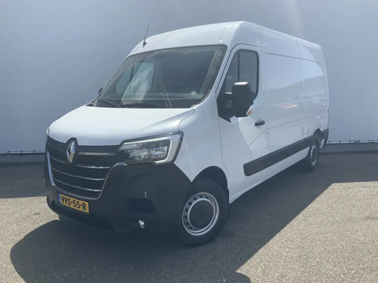 Renault Master T35 2.3 dCi 150 L2H2 Energy Work Edition Airco Cru - Furgon: slika 1 Renault Master T35 2.3 dCi 150 L2H2 Energy Work Edition Airco Cru - Furgon: slika 1