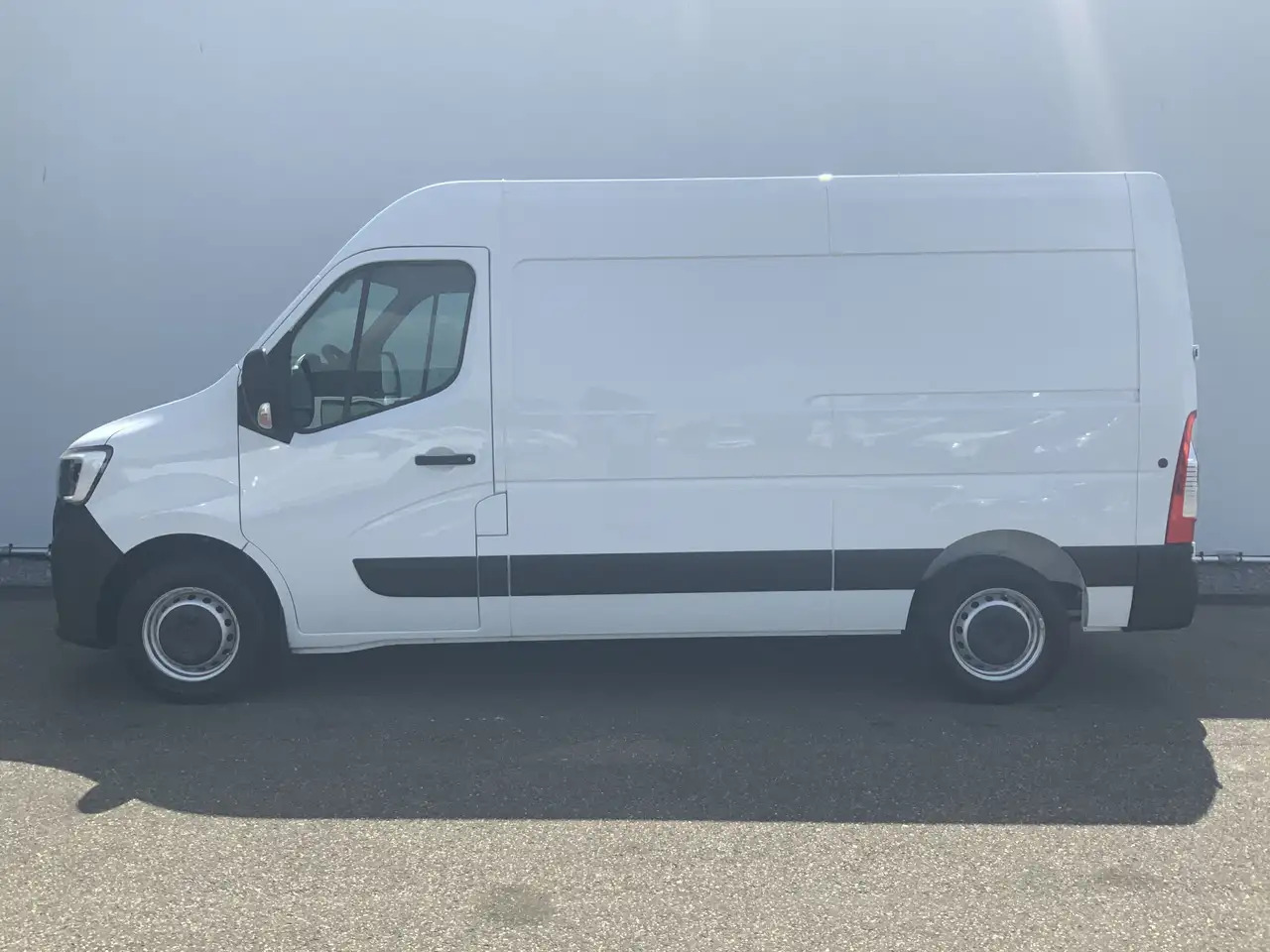 Renault Master T35 2.3 dCi 150 L2H2 Energy Work Edition Airco Cru - Furgon: slika 3 Renault Master T35 2.3 dCi 150 L2H2 Energy Work Edition Airco Cru - Furgon: slika 3