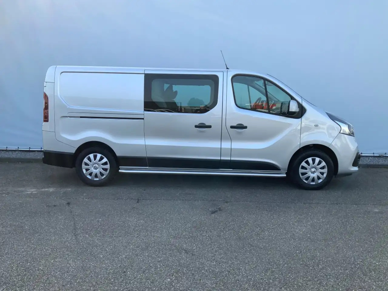 Renault Trafic 1.6 dCi T29 L2H1 Dub Cab Airco Camera Navi Trekhaa - Dostavno vozilo sa duplom kabinom: slika 4 Renault Trafic 1.6 dCi T29 L2H1 Dub Cab Airco Camera Navi Trekhaa - Dostavno vozilo sa duplom kabinom: slika 4