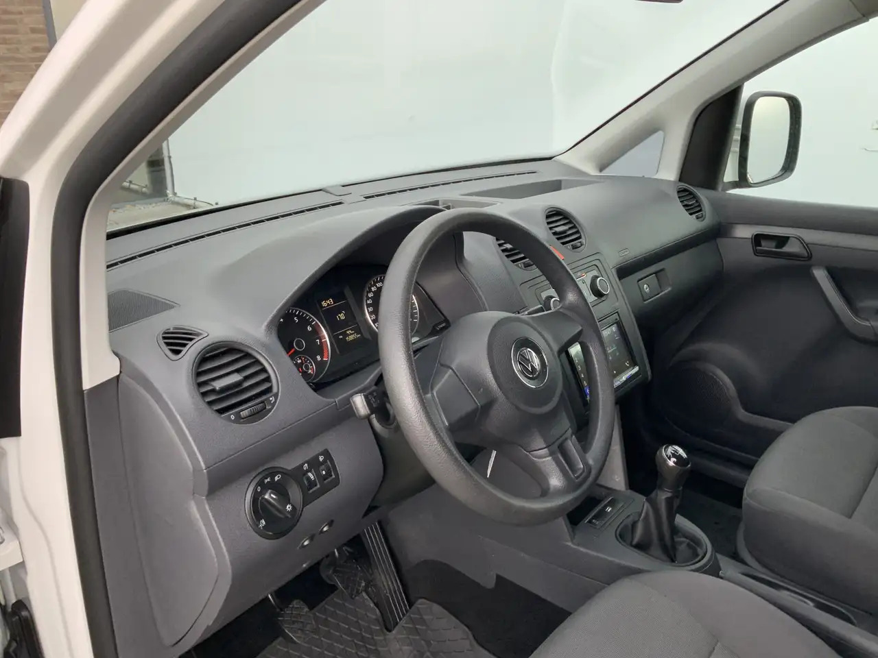 Volkswagen Caddy BENZINE !!! 1.2 TSI Airco Side Bar Alu Velg Trekha - Mali kombi: slika 5 Volkswagen Caddy BENZINE !!! 1.2 TSI Airco Side Bar Alu Velg Trekha - Mali kombi: slika 5