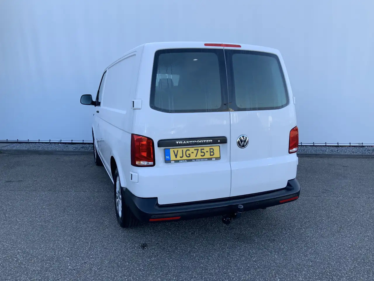 Volkswagen T6.1 Transporter 2.0 TDI L1H1 26 Economy Business Airco Cruise 3 Zi - Furgon: slika 2 Volkswagen T6.1 Transporter 2.0 TDI L1H1 26 Economy Business Airco Cruise 3 Zi - Furgon: slika 2