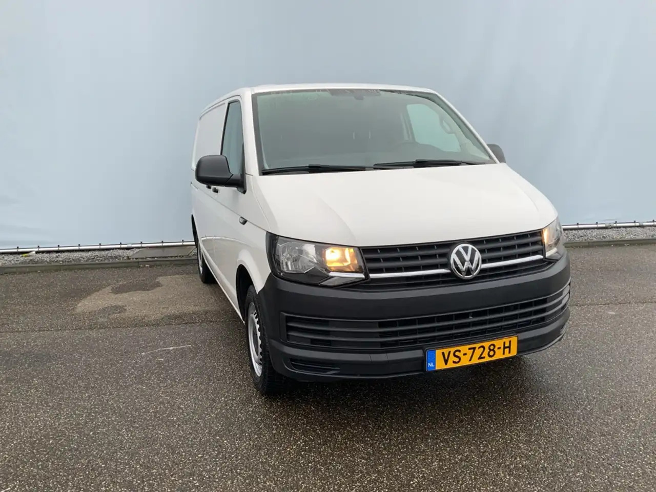 Volkswagen T6 Transporter 2.0 TDI L1H1 Comfortline Airco Navi Trekhaak 2200 - Furgon: slika 3 Volkswagen T6 Transporter 2.0 TDI L1H1 Comfortline Airco Navi Trekhaak 2200 - Furgon: slika 3