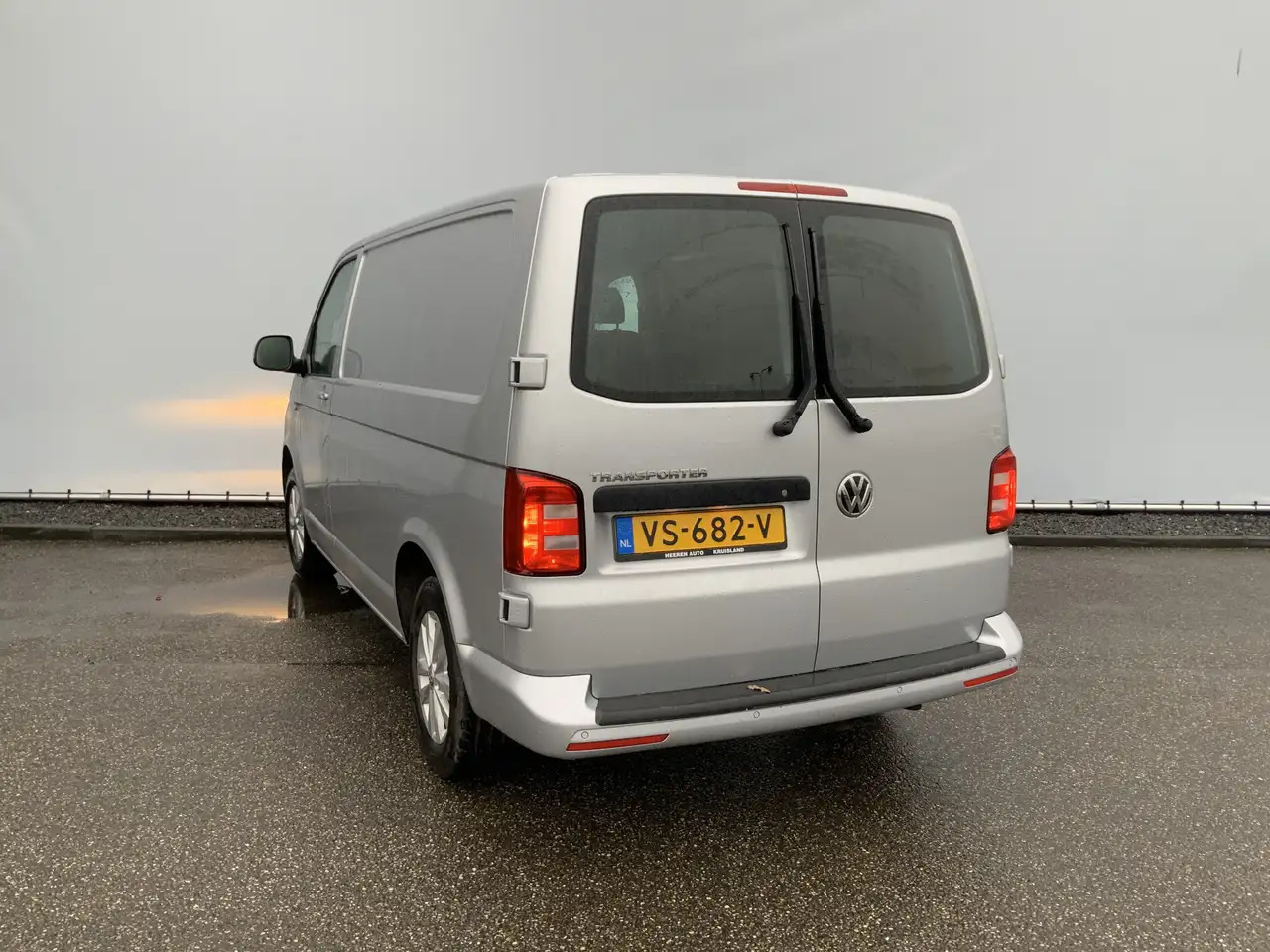 Volkswagen T6 Transporter 2.0 TDI L1H1 Highline Airco Cruise Alu Velg( R Por - Furgon: slika 2 Volkswagen T6 Transporter 2.0 TDI L1H1 Highline Airco Cruise Alu Velg( R Por - Furgon: slika 2