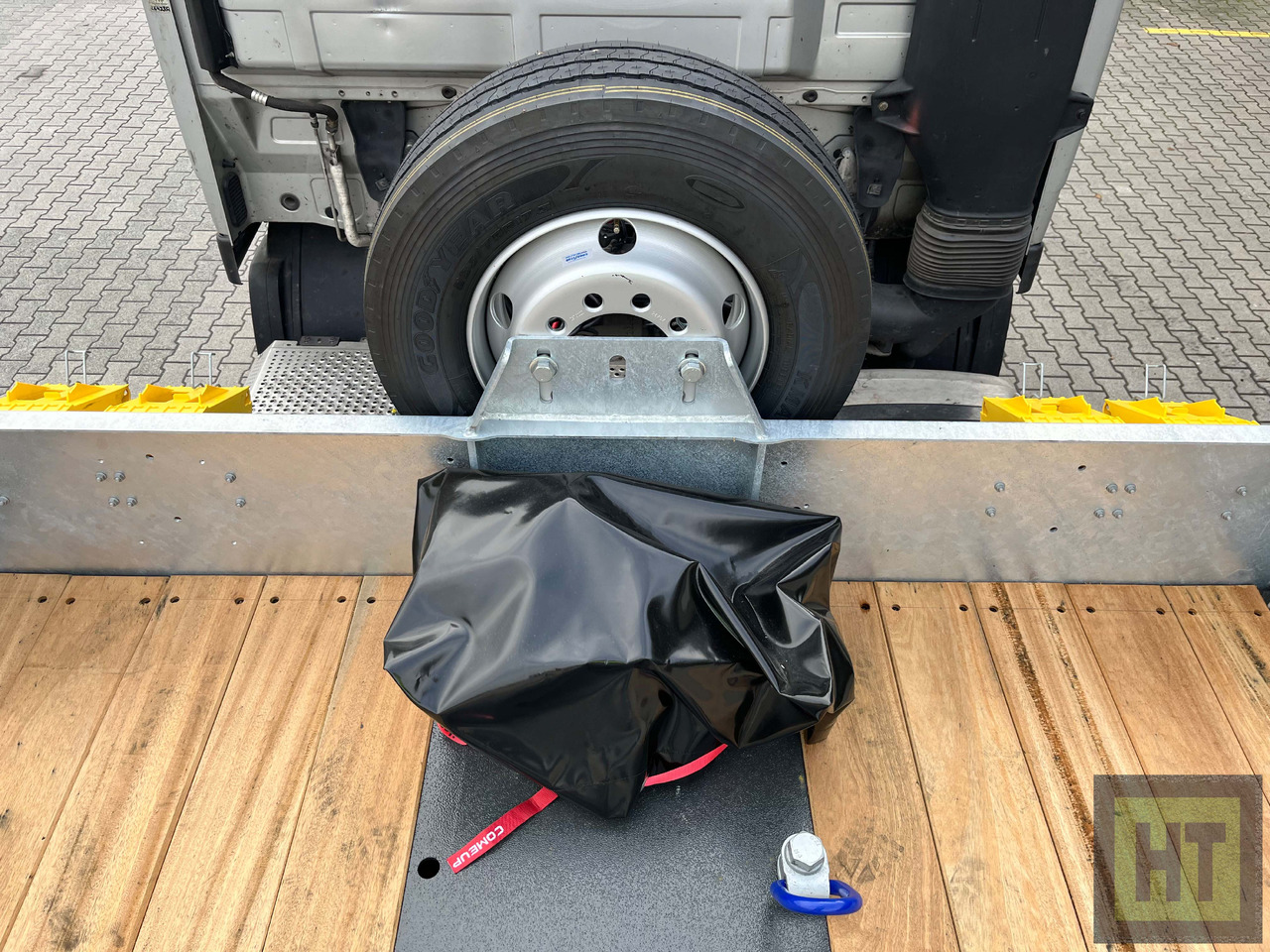 Faymonville MAX Trailer 3-Achs-Semi-hydr.Ladeboden mit Rampen-Holzbelag - Niska poluprikolica za prevoz: slika 3 Faymonville MAX Trailer 3-Achs-Semi-hydr.Ladeboden mit Rampen-Holzbelag - Niska poluprikolica za prevoz: slika 3