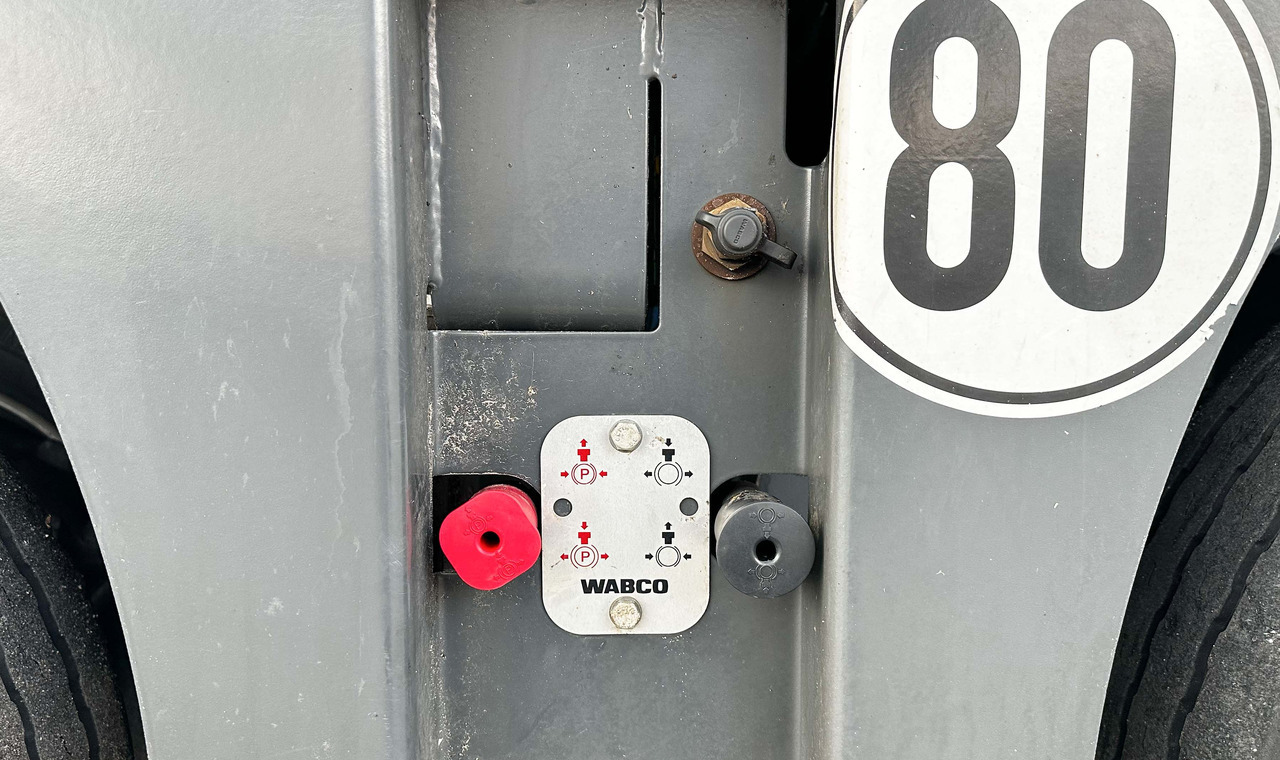 Faymonville MAX Trailer 3-Achs-Tiefbett mit Pendelachsen - Niska poluprikolica za prevoz: slika 5 Faymonville MAX Trailer 3-Achs-Tiefbett mit Pendelachsen - Niska poluprikolica za prevoz: slika 5