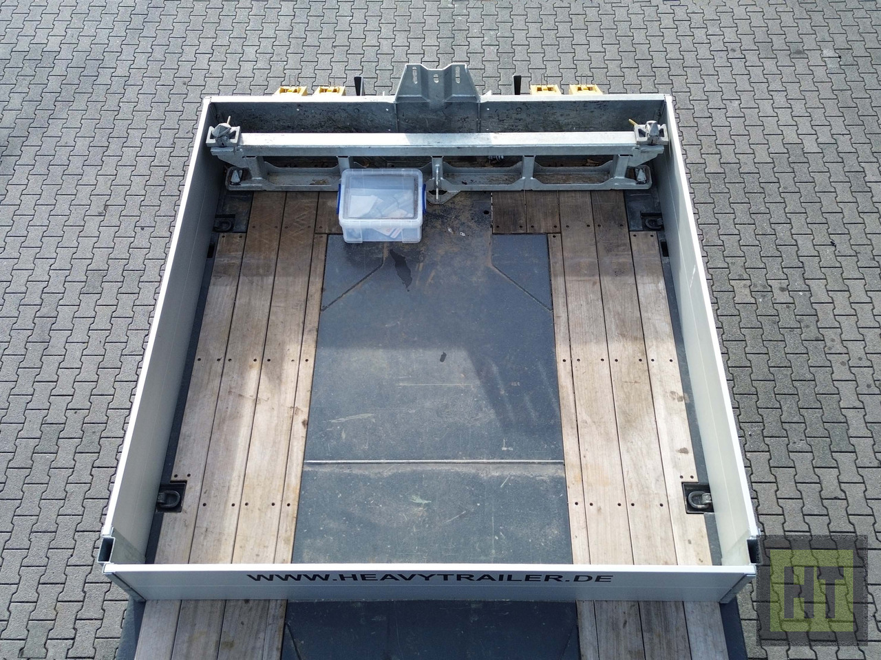 Faymonville MAX Trailer 4-Achs-Mega-Tele-Semi mit Rampen - Niska poluprikolica za prevoz: slika 2 Faymonville MAX Trailer 4-Achs-Mega-Tele-Semi mit Rampen - Niska poluprikolica za prevoz: slika 2