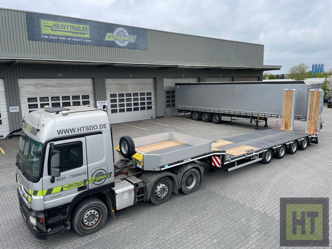 Faymonville MAX Trailer 4-Achs-Tele-Semi-Rampen-nachlaufgelenkt - Niska poluprikolica za prevoz: slika 4 Faymonville MAX Trailer 4-Achs-Tele-Semi-Rampen-nachlaufgelenkt - Niska poluprikolica za prevoz: slika 4