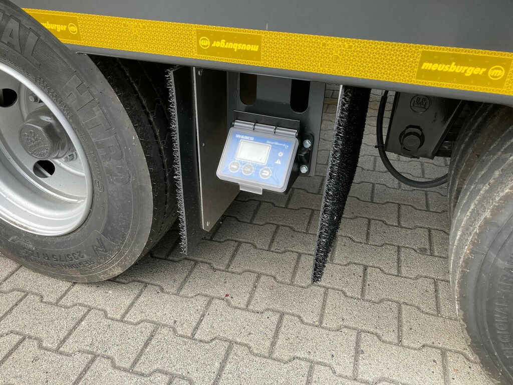 Meusburger 3-Achs-Satteltieflader mit abklappbarem Heck - Niska poluprikolica za prevoz: slika 4 Meusburger 3-Achs-Satteltieflader mit abklappbarem Heck - Niska poluprikolica za prevoz: slika 4