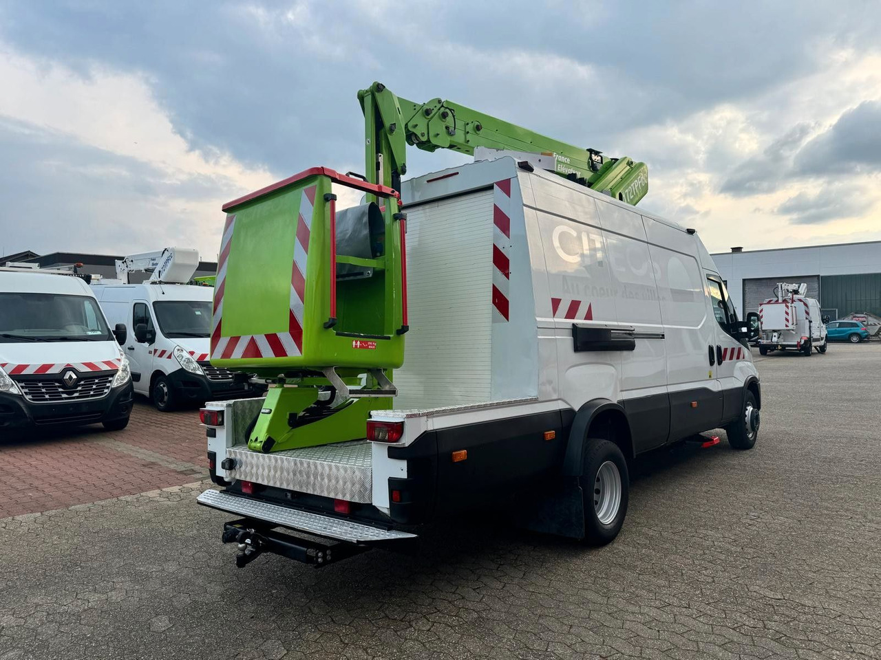 Iveco Daily 70C15 Steiger France Elevateur 172 TPFcc - Vazdušna platforma montirana na kamion: slika 4 Iveco Daily 70C15 Steiger France Elevateur 172 TPFcc - Vazdušna platforma montirana na kamion: slika 4