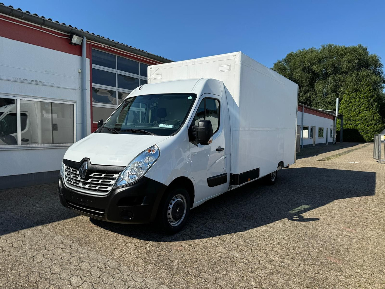 Renault Master Koffer mit Auffahrrampe 1200kg Nutzlast - Dostavno vozilo sa zatvorenim sandukom: slika 1 Renault Master Koffer mit Auffahrrampe 1200kg Nutzlast - Dostavno vozilo sa zatvorenim sandukom: slika 1