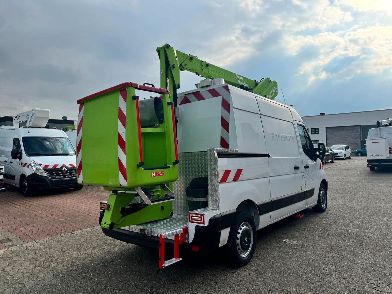 Renault Master Steiger France Elévateur 142 TPFc - Vazdušna platforma montirana na kamion: slika 4 Renault Master Steiger France Elévateur 142 TPFc - Vazdušna platforma montirana na kamion: slika 4