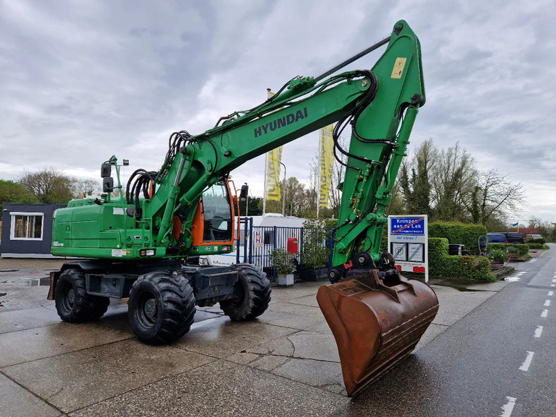 Hyundai Robex 160W-9A met 6-cilinder Cummins motor - Bager točkaš: slika 3 Hyundai Robex 160W-9A met 6-cilinder Cummins motor - Bager točkaš: slika 3