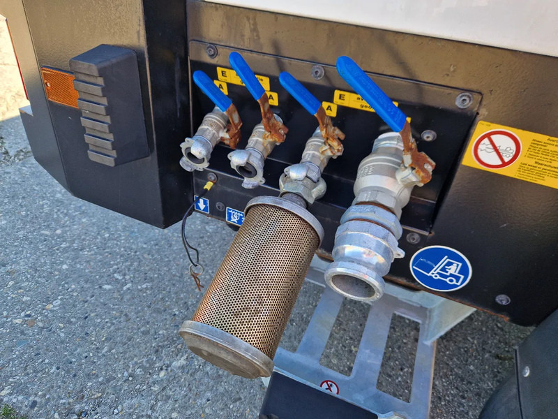 Kaeser M82 in zeer nette staat! - Kompresor za vazduh: slika 4 Kaeser M82 in zeer nette staat! - Kompresor za vazduh: slika 4