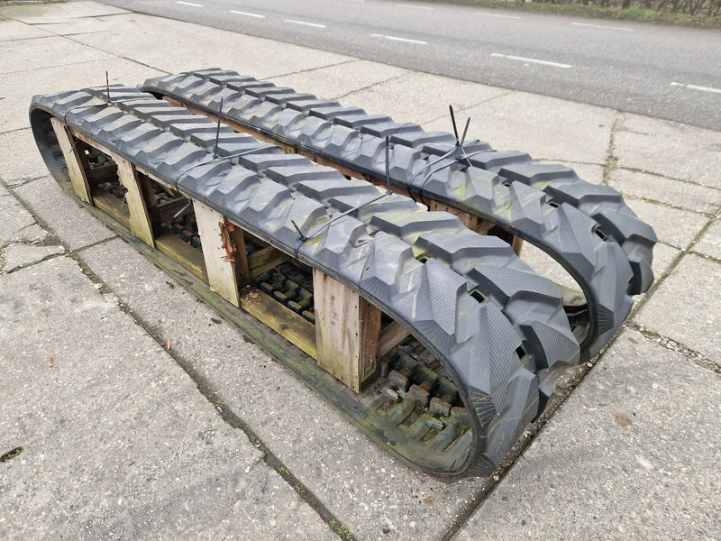 Komatsu nieuwe tracks t.b.v. PC75 tot PC88 - Šine za Kamion: slika 4 Komatsu nieuwe tracks t.b.v. PC75 tot PC88 - Šine za Kamion: slika 4