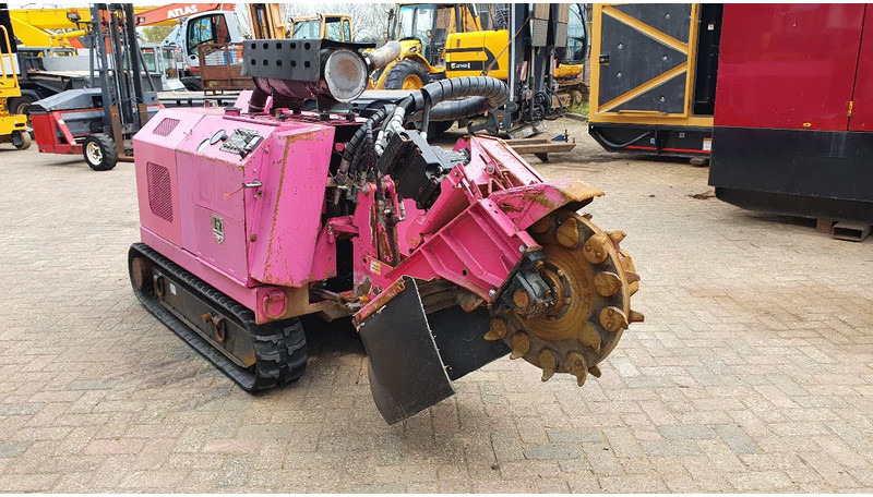 Onbekend Bandit 2900T stobben/stronkenfrees - Drobilica za panjeve: slika 1 Onbekend Bandit 2900T stobben/stronkenfrees - Drobilica za panjeve: slika 1