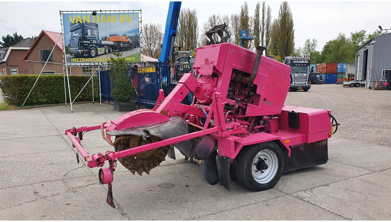 VERMEER SC1102 stobben/stronkenfrees - Drobilica za panjeve: slika 1 VERMEER SC1102 stobben/stronkenfrees - Drobilica za panjeve: slika 1