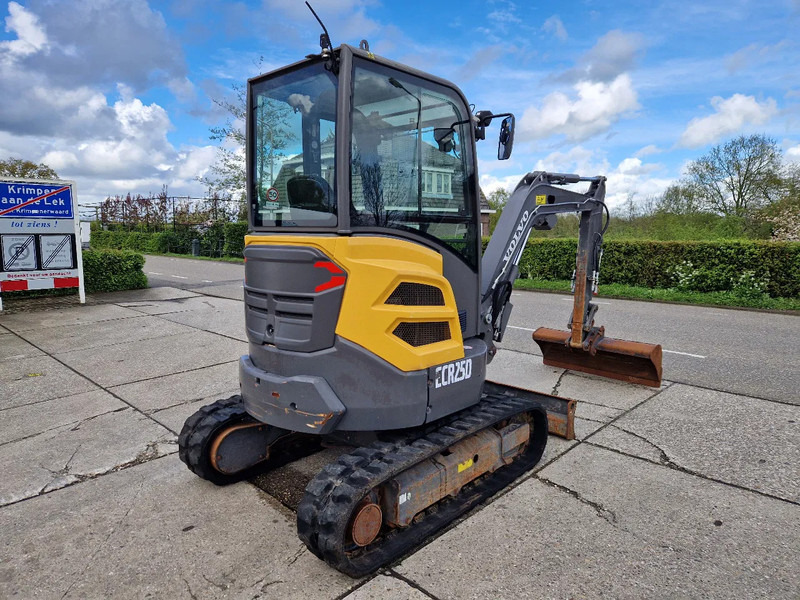 Volvo ECR25D met 2562 uur - Mini bager: slika 4 Volvo ECR25D met 2562 uur - Mini bager: slika 4