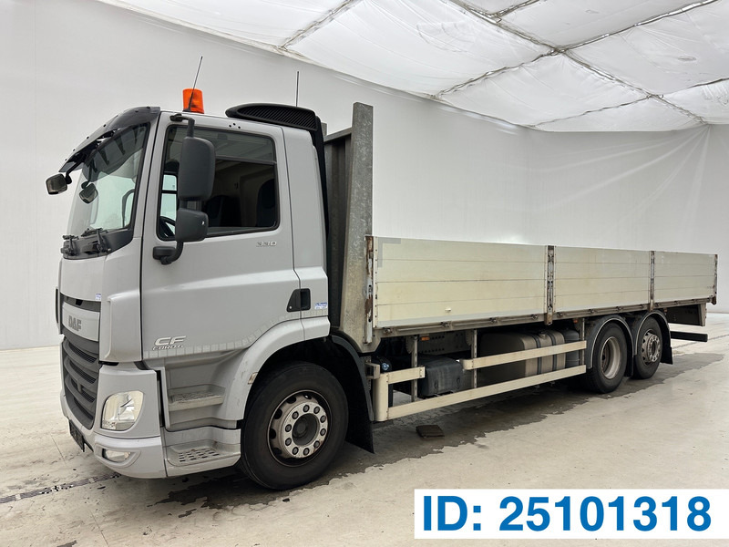 DAF CF 330 - Kamion sa tovarnim sandukom: slika 1 DAF CF 330 - Kamion sa tovarnim sandukom: slika 1