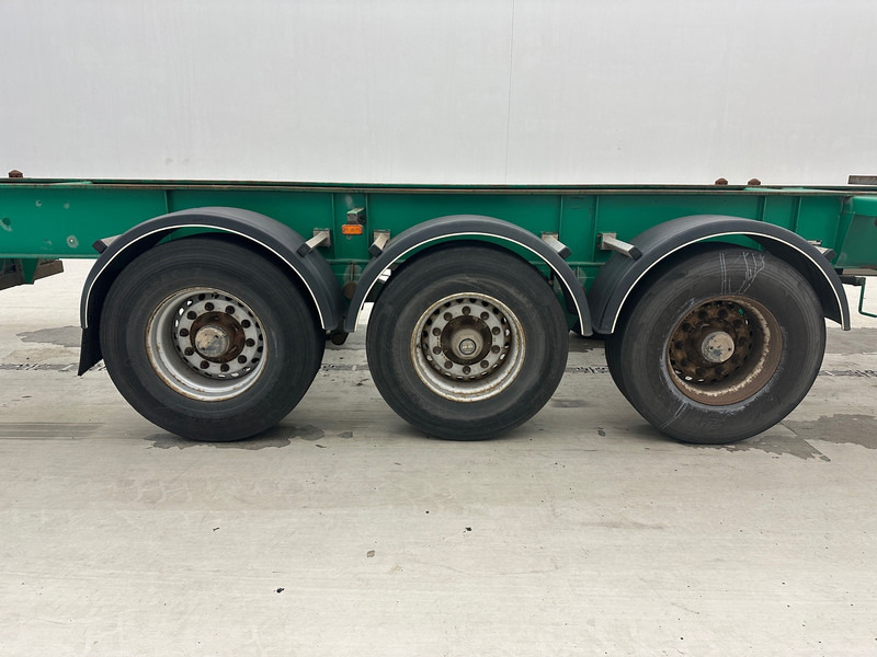 Poluprikolica za prevoz kontejnera/ Poluprikolica sa promenjivim sandukom GT Trailers 4 x Skelet 2 x 20-40 ft: slika 10 Poluprikolica za prevoz kontejnera/ Poluprikolica sa promenjivim sandukom GT Trailers 4 x Skelet 2 x 20-40 ft: slika 10