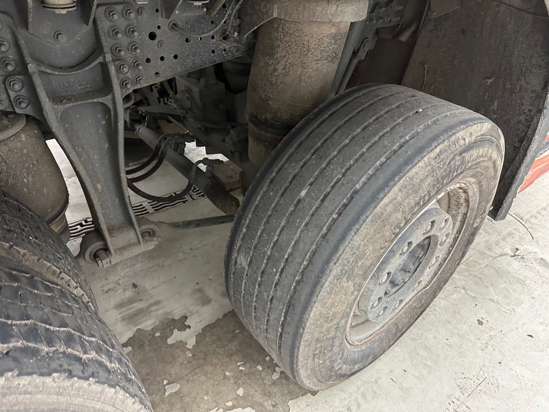 Vatrogasni kamion Iveco Stralis 450 - 6x2: slika 13