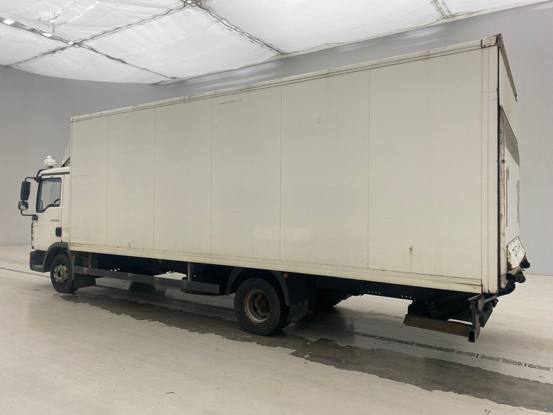 Kamion sa zatvorenim sandukom MAN TGL 12.210: slika 8