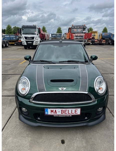 MINI Cooper S Cabrio JOHN COOPER WORKS - Automobil: slika 2 MINI Cooper S Cabrio JOHN COOPER WORKS - Automobil: slika 2