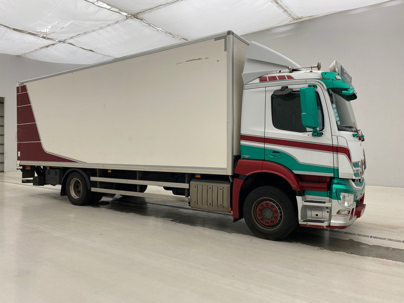 Mercedes-Benz Antos 1832 - Kamion sa zatvorenim sandukom: slika 3 Mercedes-Benz Antos 1832 - Kamion sa zatvorenim sandukom: slika 3
