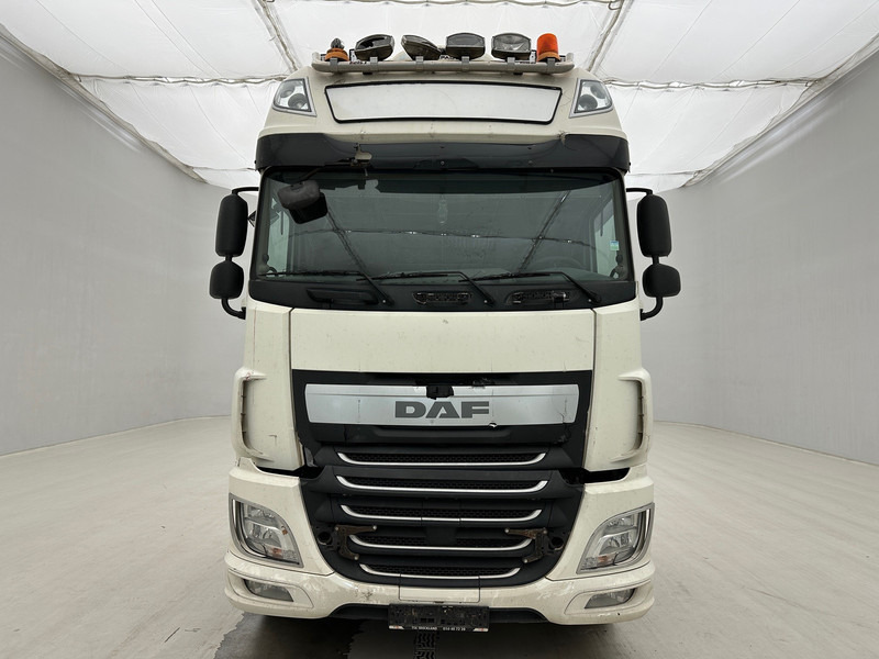 DAF XF 460 Super Space Cab - Tegljač: slika 2 DAF XF 460 Super Space Cab - Tegljač: slika 2