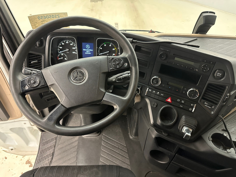 Tegljač Mercedes-Benz Actros 1842: slika 11 Tegljač Mercedes-Benz Actros 1842: slika 11