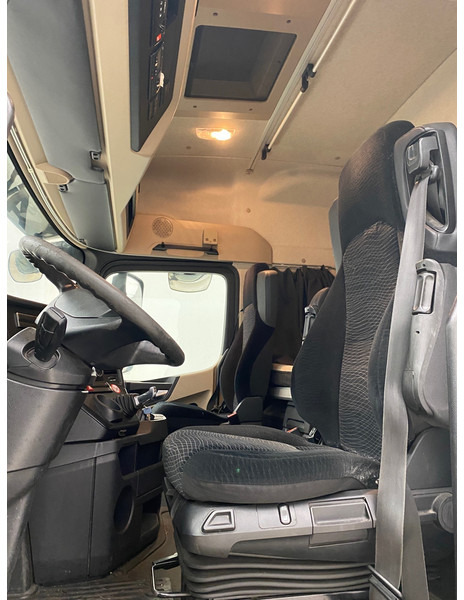 Tegljač Mercedes-Benz Actros 1942: slika 9 Tegljač Mercedes-Benz Actros 1942: slika 9