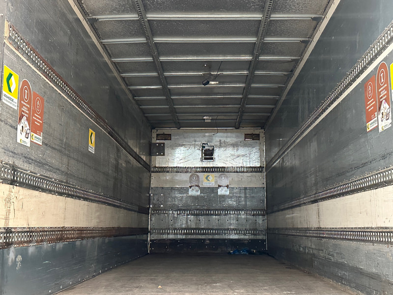 Volvo FE 300 - 6x2 - Kamion sa zatvorenim sandukom: slika 5 Volvo FE 300 - 6x2 - Kamion sa zatvorenim sandukom: slika 5