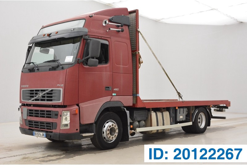 Volvo FH12.460 Globetrotter - Kamion sa tovarnim sandukom: slika 1 Volvo FH12.460 Globetrotter - Kamion sa tovarnim sandukom: slika 1