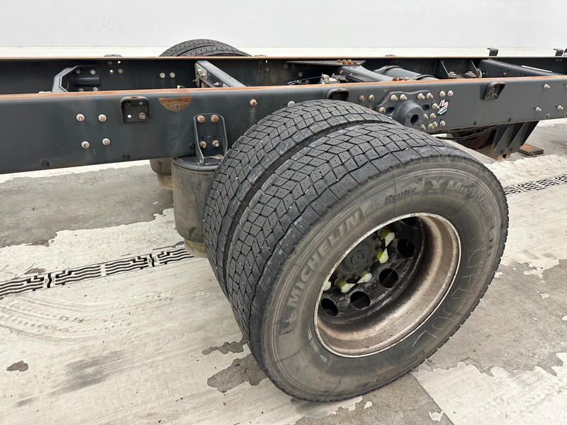 Volvo FL 280 - Kamion sa golom šasijom i zatvorenom kabinom: slika 4 Volvo FL 280 - Kamion sa golom šasijom i zatvorenom kabinom: slika 4