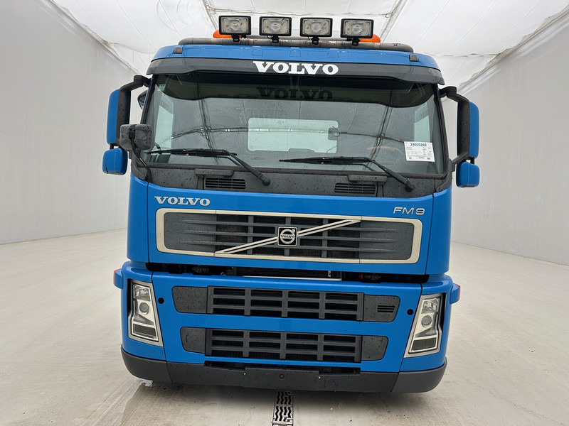 Volvo FM9.260 - Kamion sa golom šasijom i zatvorenom kabinom: slika 2 Volvo FM9.260 - Kamion sa golom šasijom i zatvorenom kabinom: slika 2
