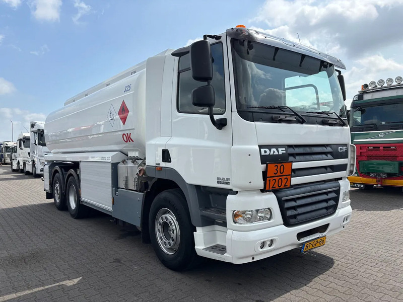DAF CF 85.360 6X2 Euro 5 21300 Liter Fueltank - Kamion cisterna: slika 2 DAF CF 85.360 6X2 Euro 5 21300 Liter Fueltank - Kamion cisterna: slika 2