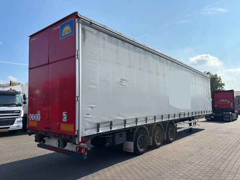Fruehauf 3 Axles SAF Axles Mega - Poluprikolica sa zatvorenim sandukom: slika 4 Fruehauf 3 Axles SAF Axles Mega - Poluprikolica sa zatvorenim sandukom: slika 4